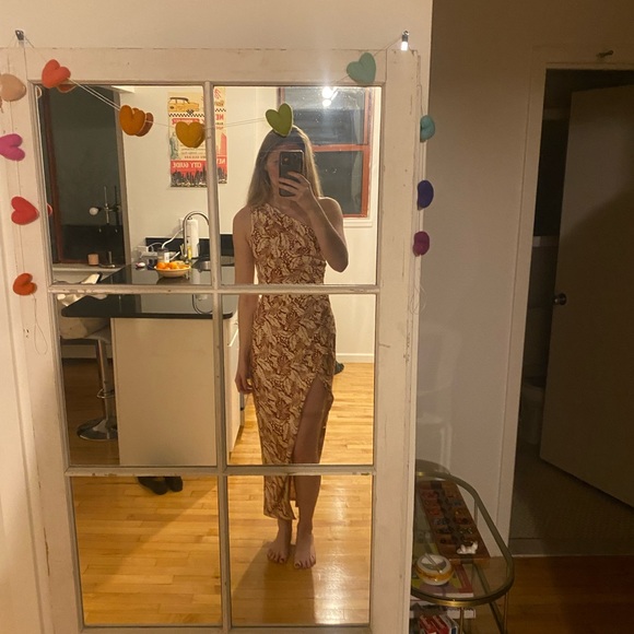 One shoulder midi dress- floral - Picture 4 of 5